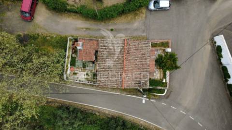 Moradia t2 com quintal