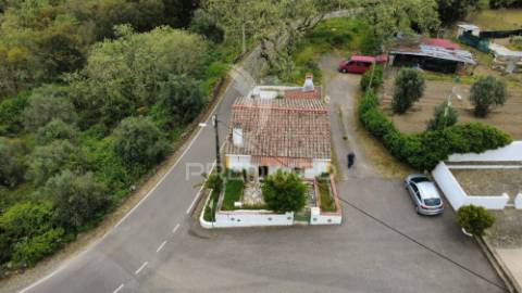 Moradia t2 com quintal