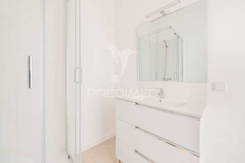 Apartamento t2 | renovado | queluz | arrendamento