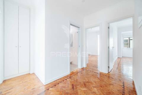 Apartamento t2 | renovado | queluz | arrendamento