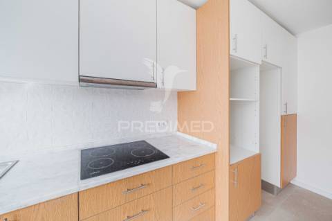 Apartamento t2 | renovado | queluz | arrendamento