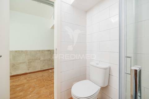 Escritório | renovado | queluz | arrendamento