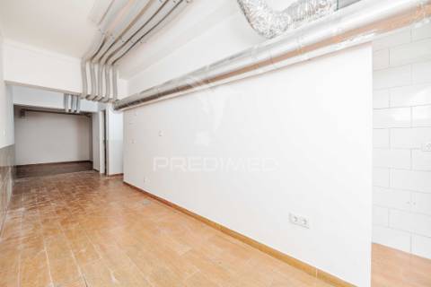 Escritório | renovado | queluz | arrendamento