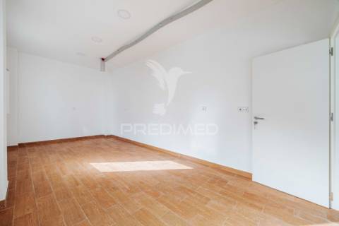 Escritório | renovado | queluz | arrendamento