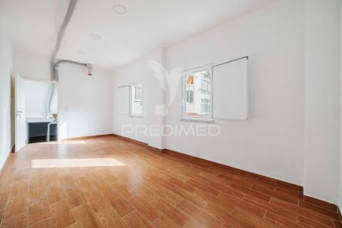 Escritório | renovado | queluz | arrendamento