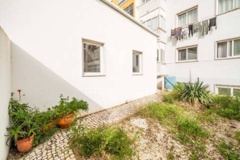 Escritório | renovado | queluz | arrendamento