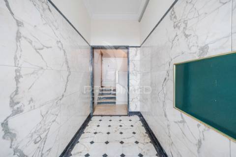 Escritório | renovado | queluz | arrendamento