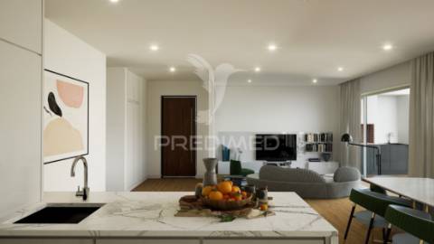 Moradia t4 geminada com piscina