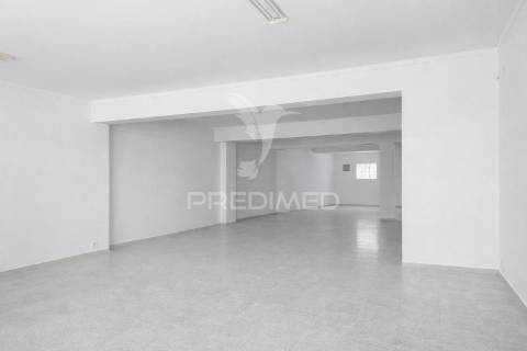 Loja ampla com 150m2 | av. irmã lucia de jesus