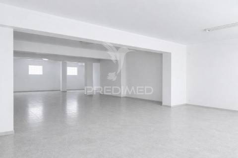 Loja ampla com 150m2 | av. irmã lucia de jesus