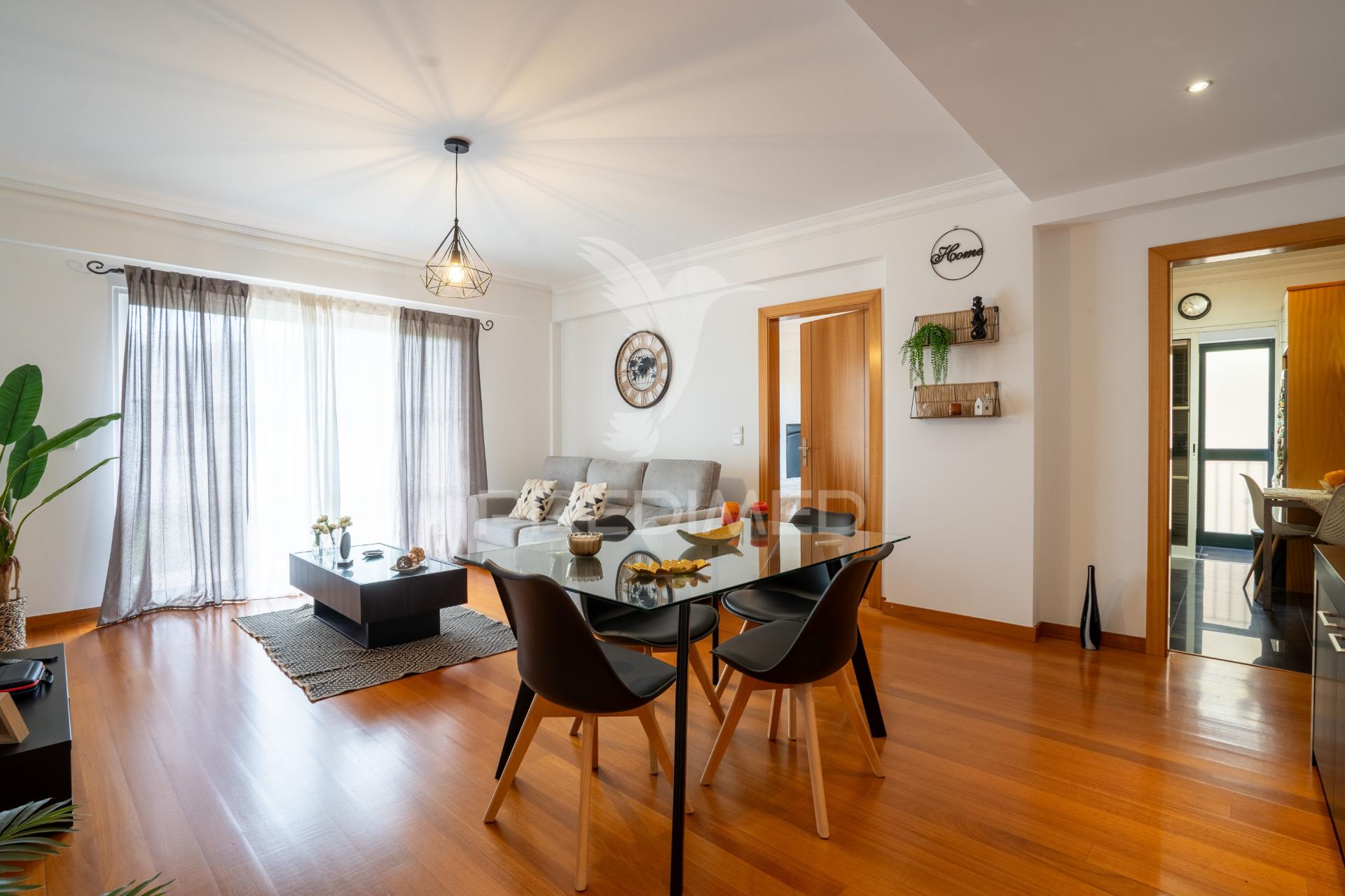 “oportunidade no caniço – t1 com garagem e arrecadação”