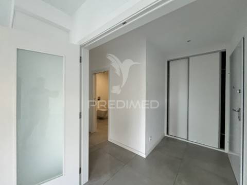 Arrendamento de apartamento t2 moderno em olhão