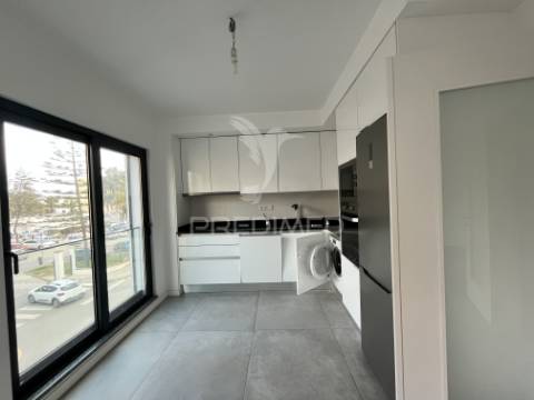 Arrendamento de apartamento t2 moderno em olhão