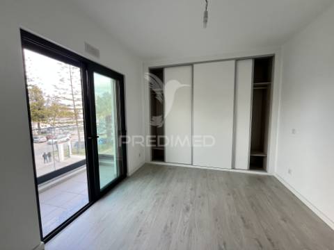 Arrendamento de apartamento t2 moderno em olhão