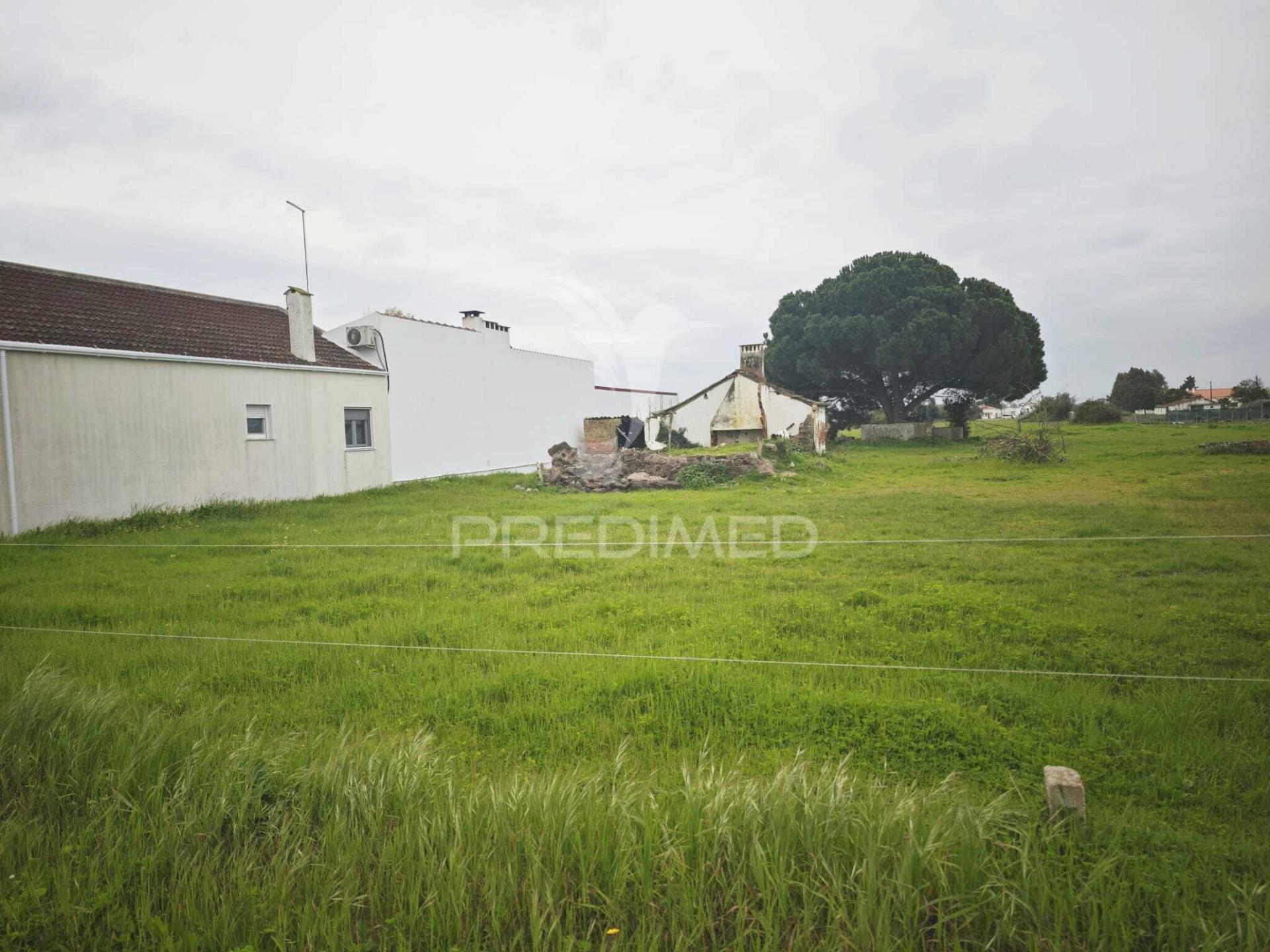 Terreno urbano em marinhais