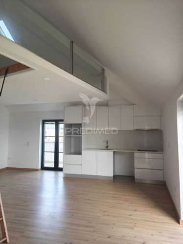 Apartamento novo  t0+1 no centro de ovar