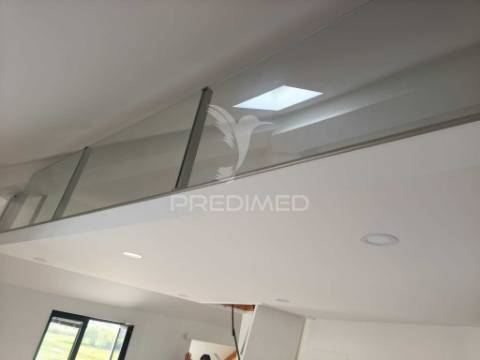 Apartamento novo  t0+1 no centro de ovar