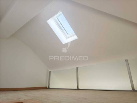 Apartamento novo  t0+1 no centro de ovar