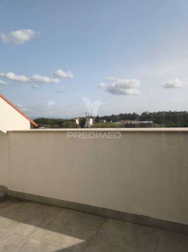 Apartamento novo  t0+1 no centro de ovar