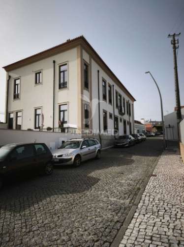Apartamento novo  t0+1 no centro de ovar