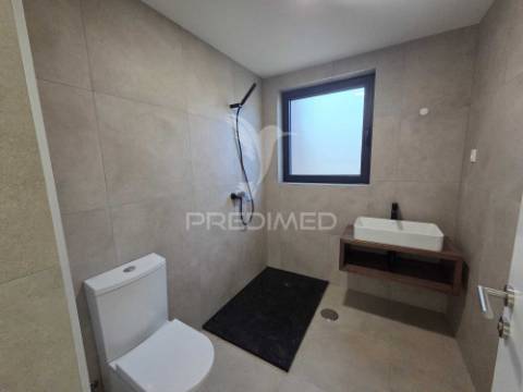 Moradia t4 em aradas