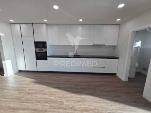 Moradia t4 em aradas