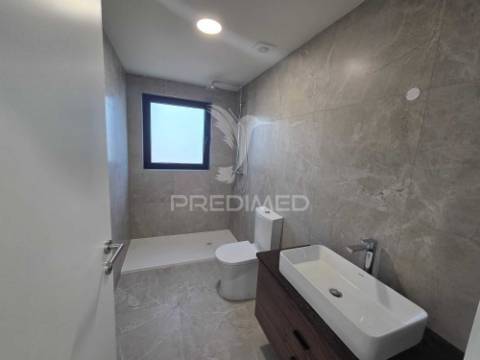 Moradia t4 em aradas