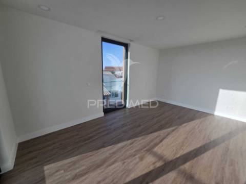 Moradia t4 em aradas