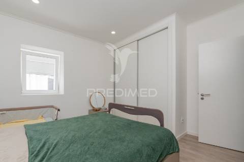 Moradia t4 com piscina em sobral de monte agraço