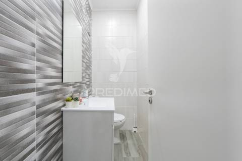 Moradia t4 com piscina em sobral de monte agraço