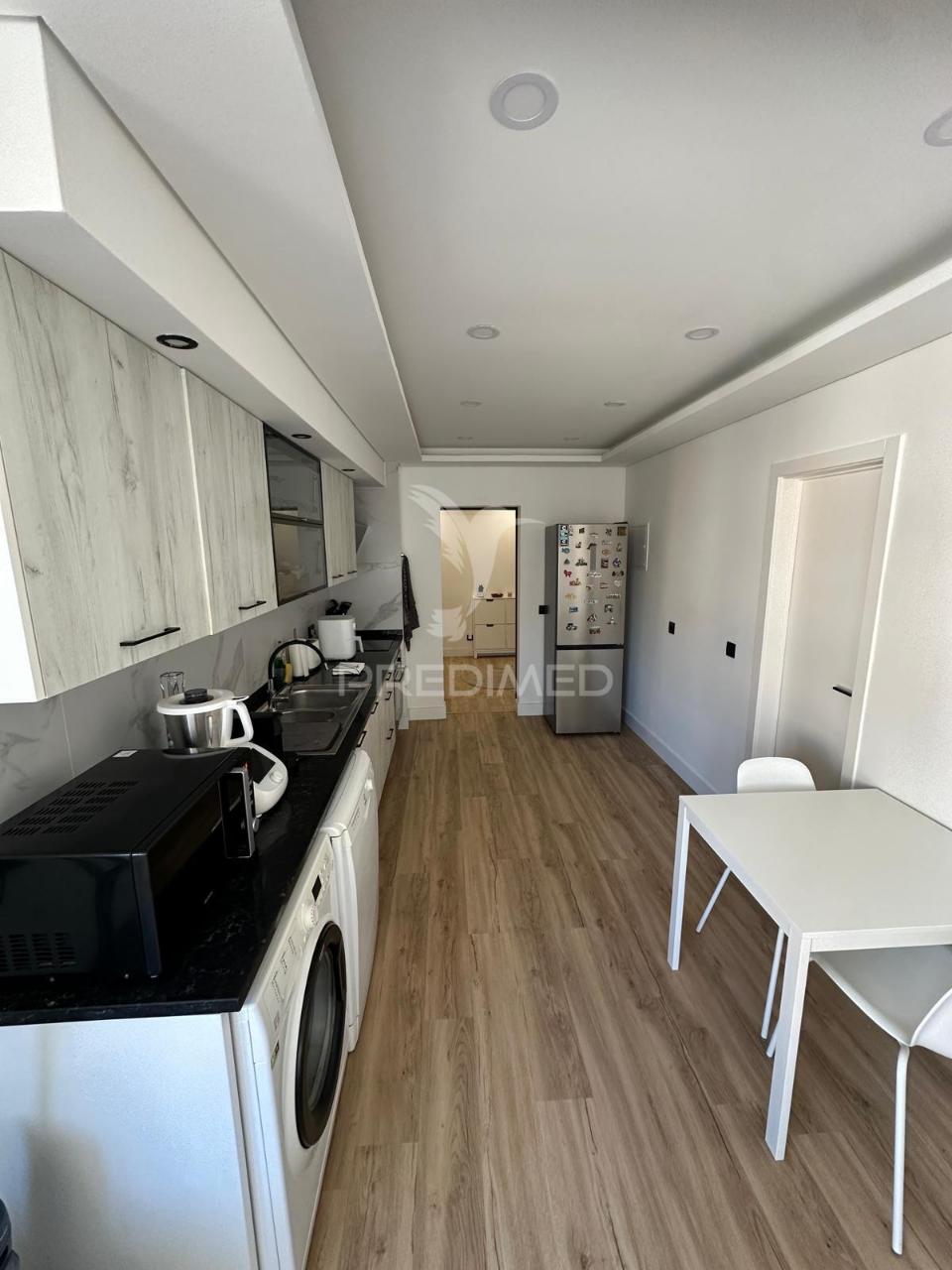 Apartamento t3 remodelado no centro pinhal novo