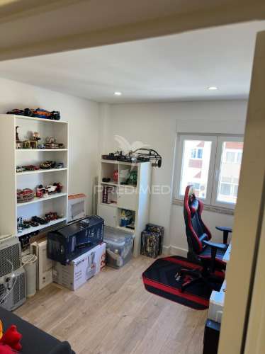 Apartamento t3 remodelado no centro pinhal novo