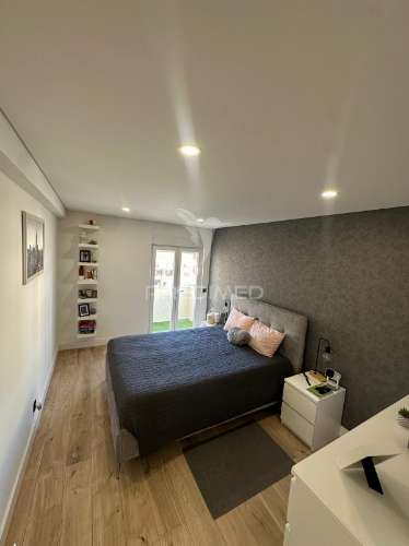 Apartamento t3 remodelado no centro pinhal novo