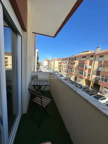 Apartamento t3 remodelado no centro pinhal novo