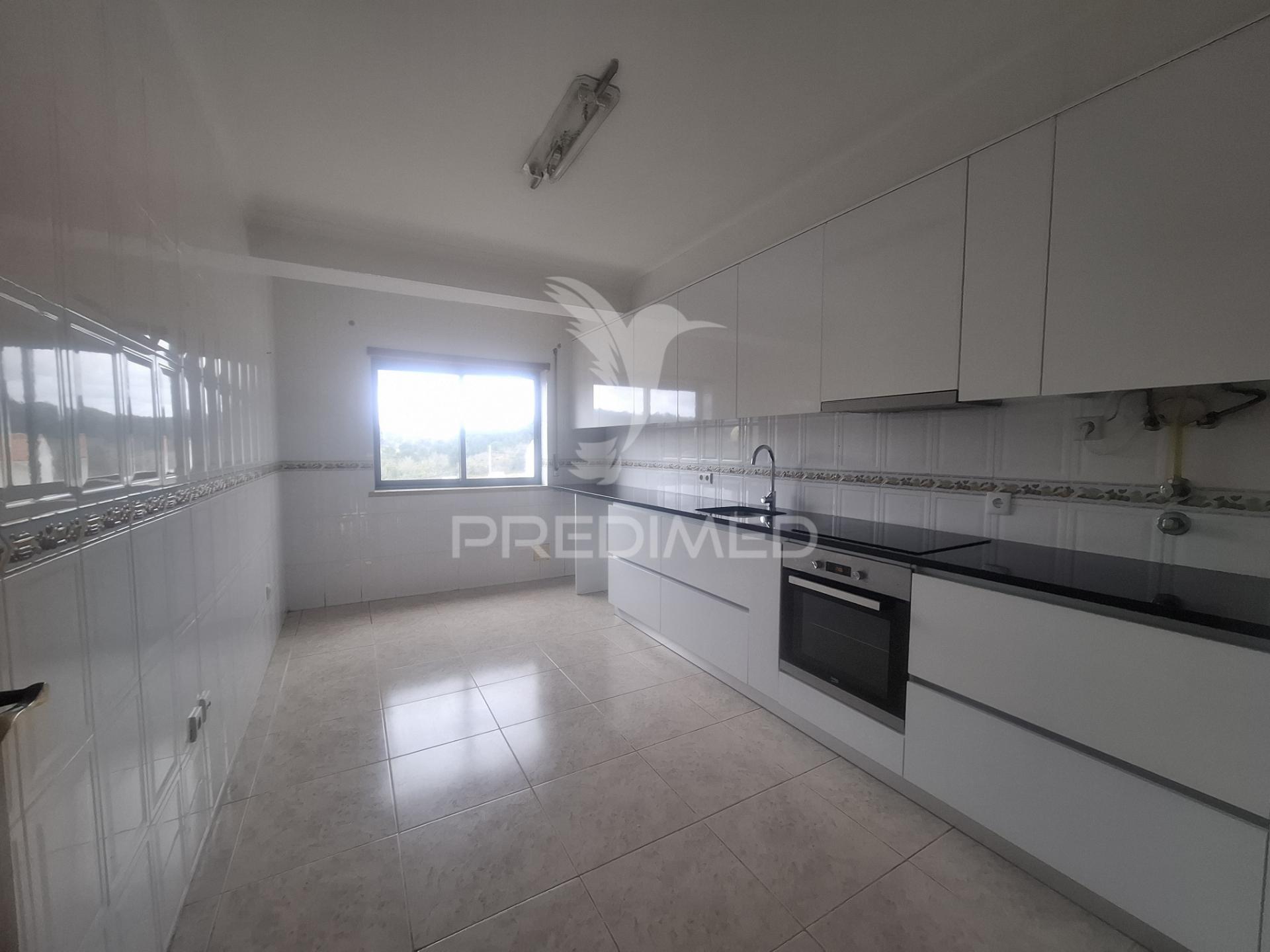 Apartamento  pronto a  habitar.