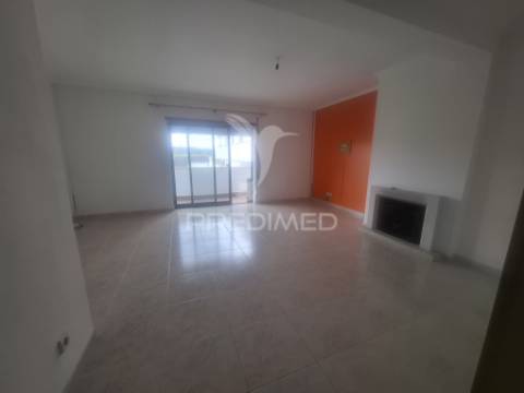 Apartamento  pronto a  habitar.