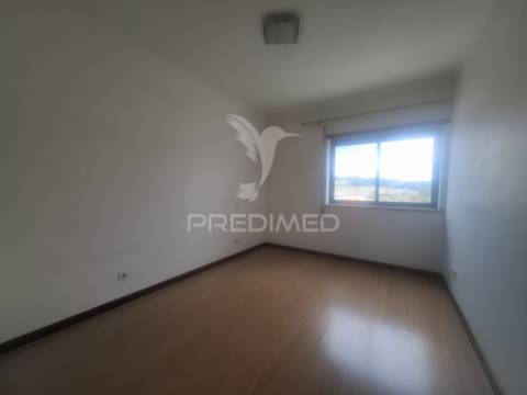 Apartamento  pronto a  habitar.