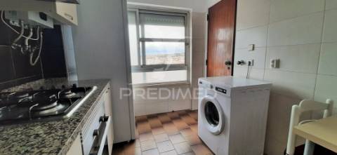 Apartamento t3 remodelado com 2 wc, vista magnífica de rio!
