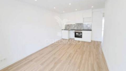 Apartamento t3 em camarate