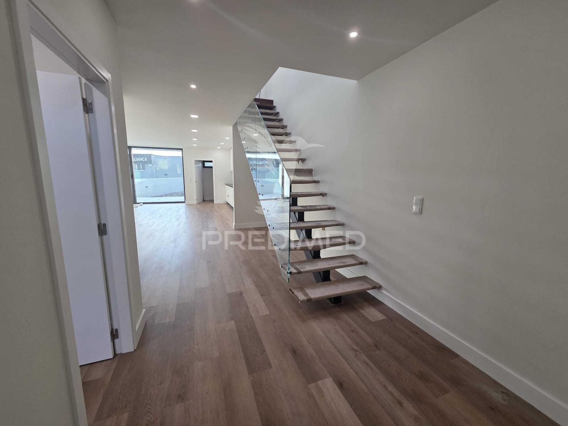 Moradia t4 em aradas