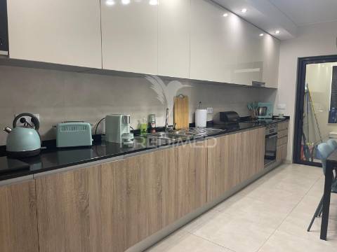 Apartamento t3 moderno com escritório