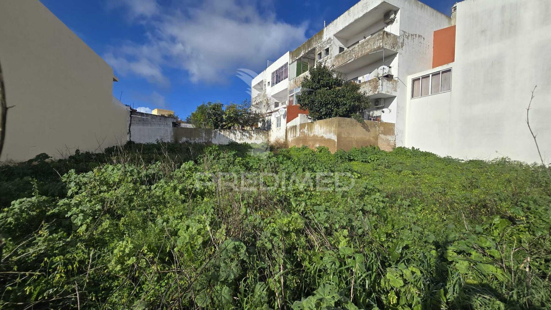 Terreno para construção com potencial para 6 apartamentos