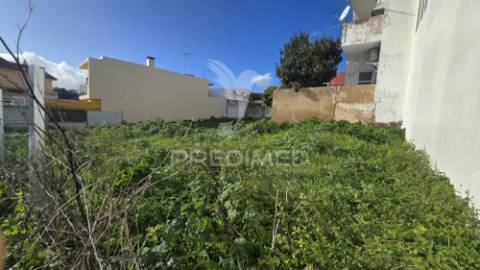 Terreno para construção com potencial para 6 apartamentos