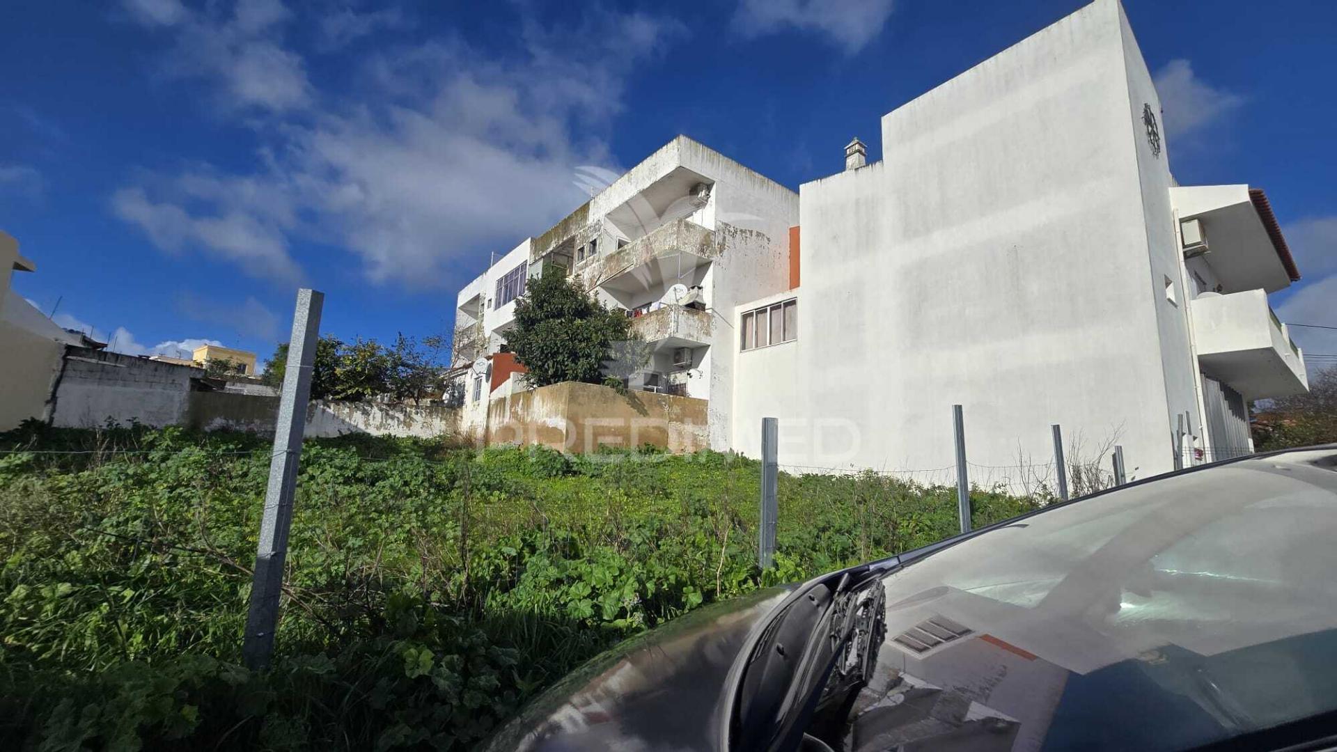 Terreno para construção com potencial para 6 apartamentos