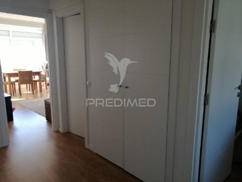 Apartamento t2 - centro queijas