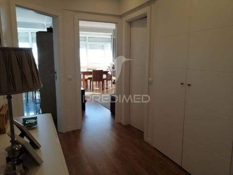 Apartamento t2 - centro queijas