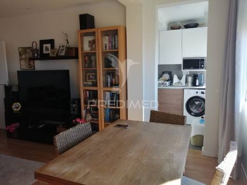 Apartamento t2 - centro queijas