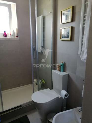 Apartamento t2 - centro queijas