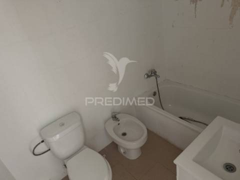 T3 com terraço e loja - arruda dos vinhos