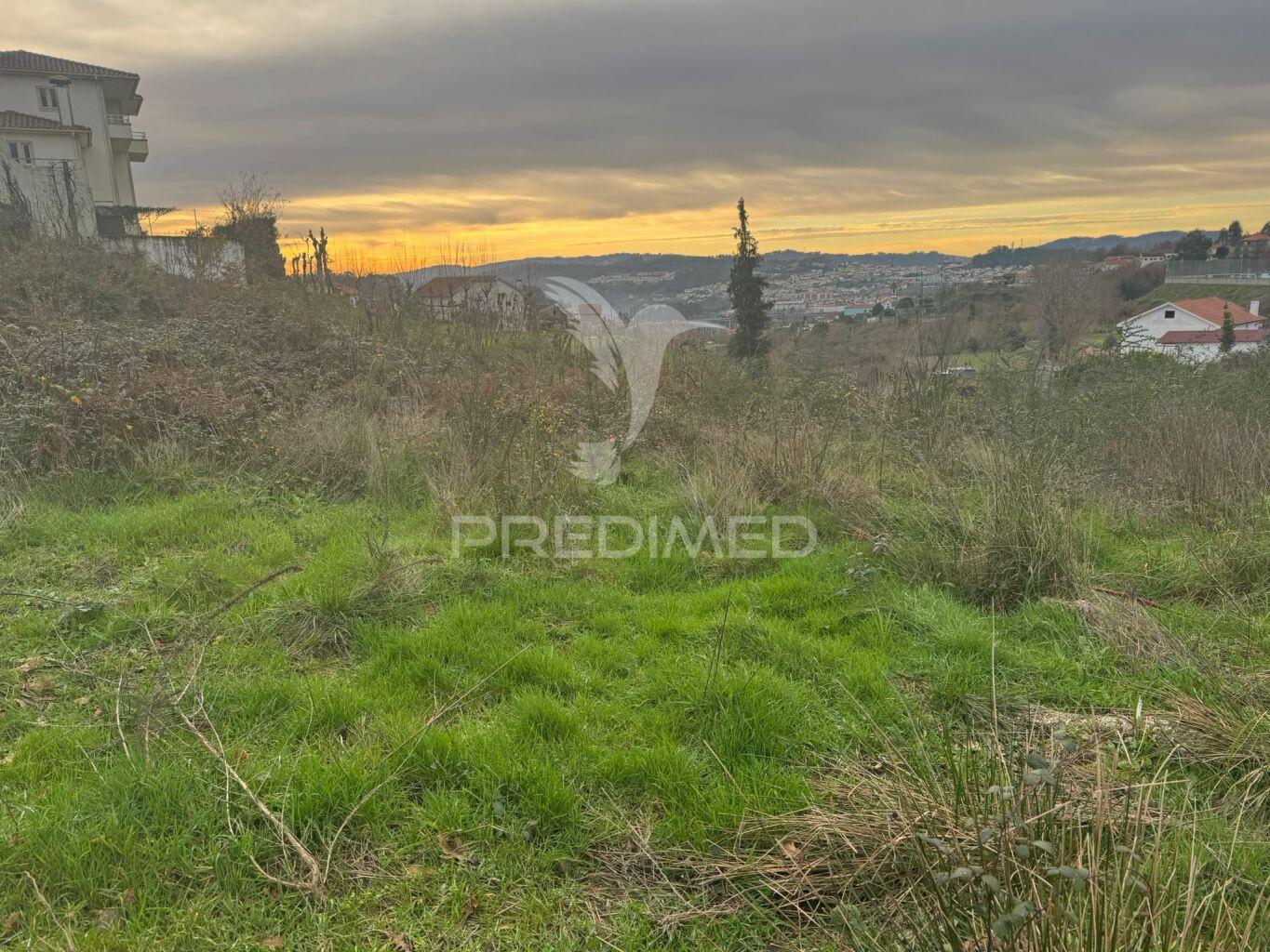 Terreno para construção em antime